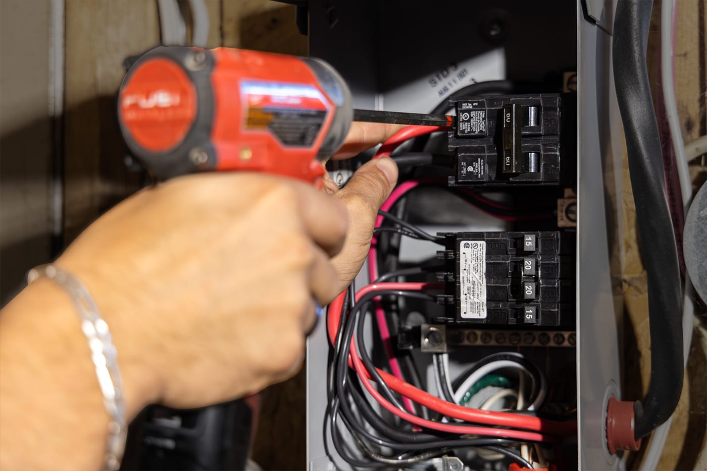 remplacement de panneau électrique